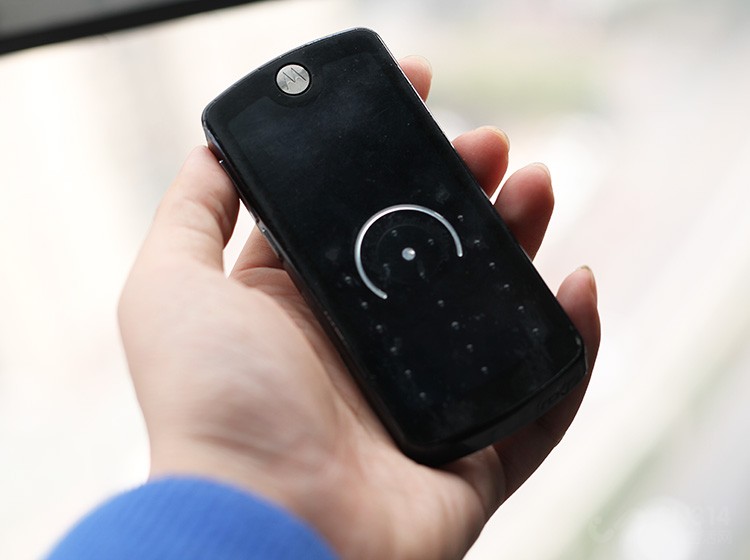 即使我的青春只有摩托罗拉e系列和音乐 也同样精彩且纯粹