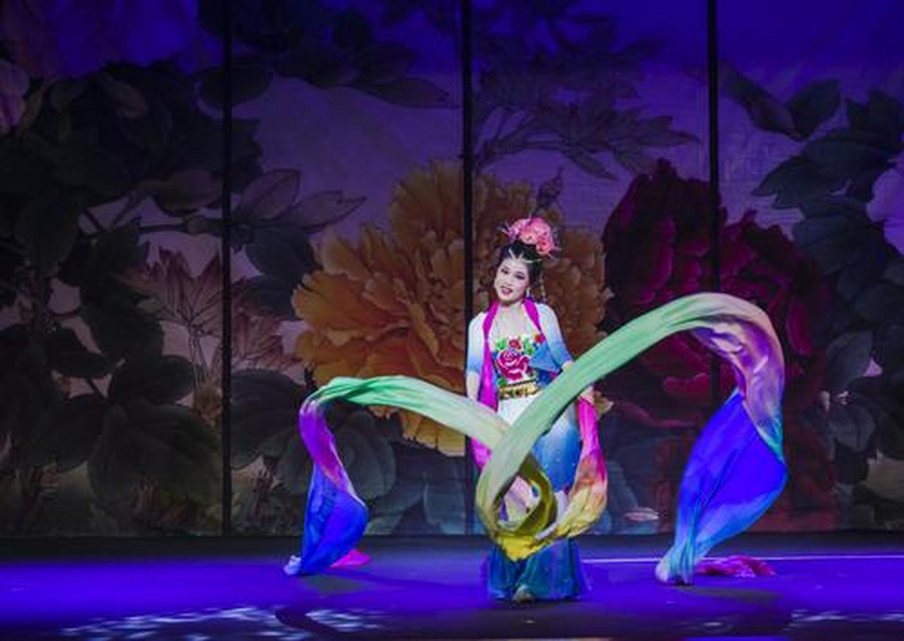 旅游攻略# 黄梅戏会馆:黄梅戏作为安徽省特有的文化,到了当地不同的