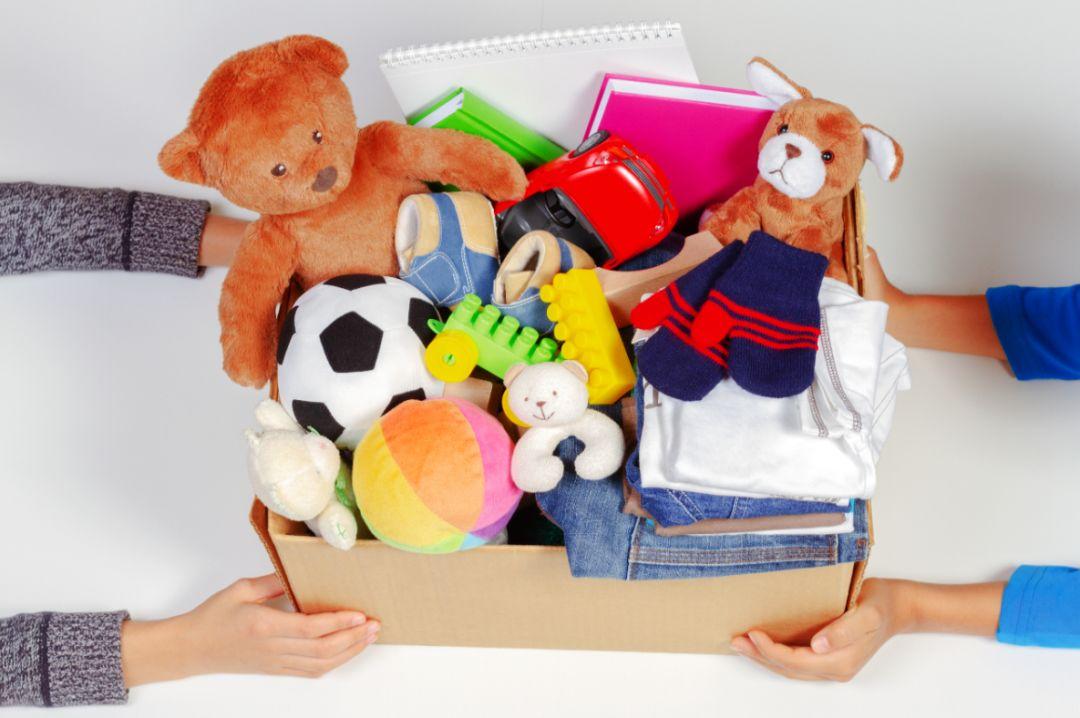 强迫3岁以内的孩子分享玩具,孩子长大后性格可能会变这样