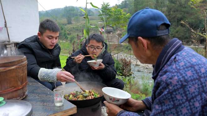 [图]80块钱买了1斤多羊杂，今天做个干锅羊杂，大冷天吃这个是真的爽