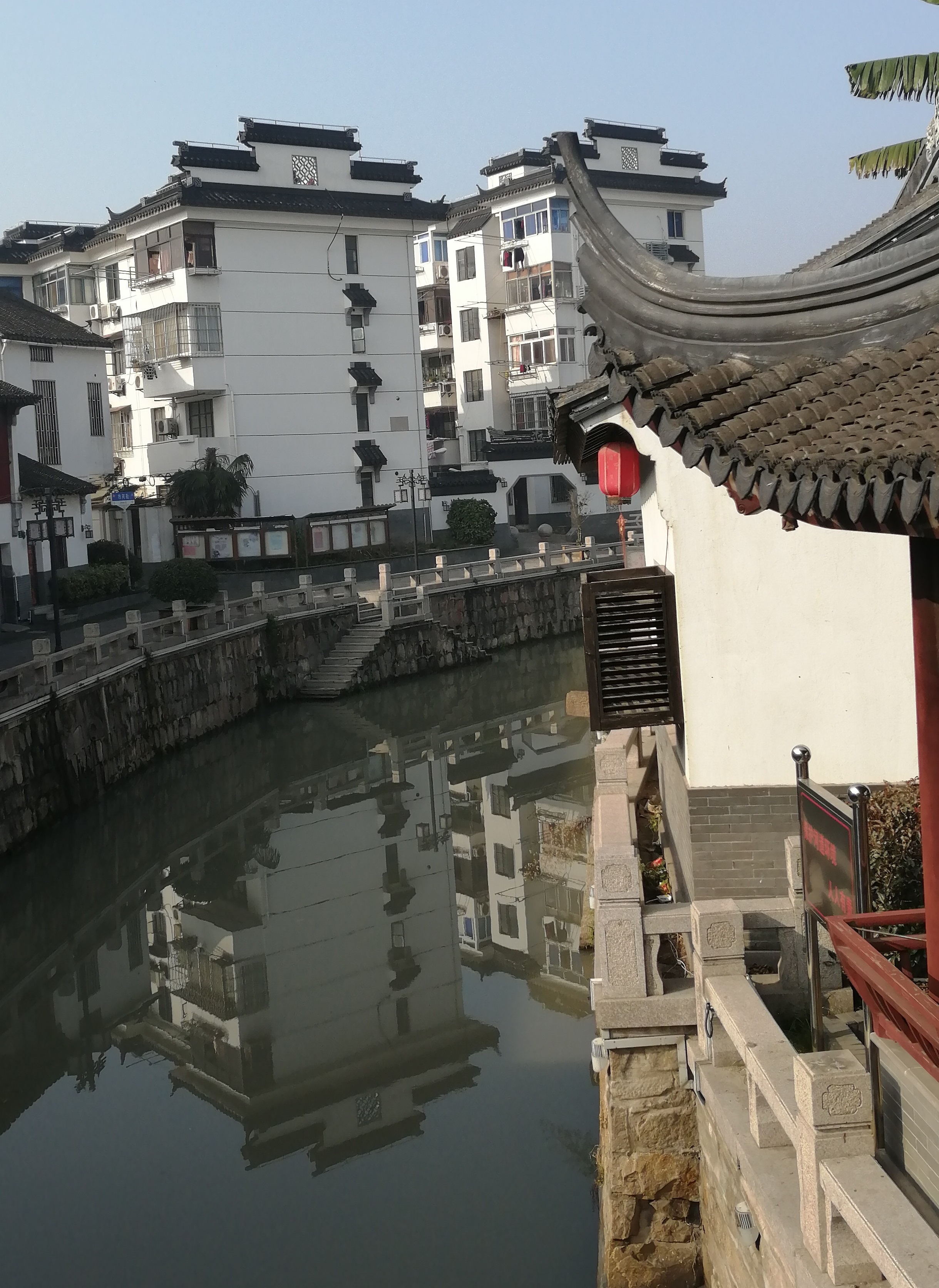 上海市宝山区罗店镇将在元宵节期间举办彩灯节,古镇特色很鲜明