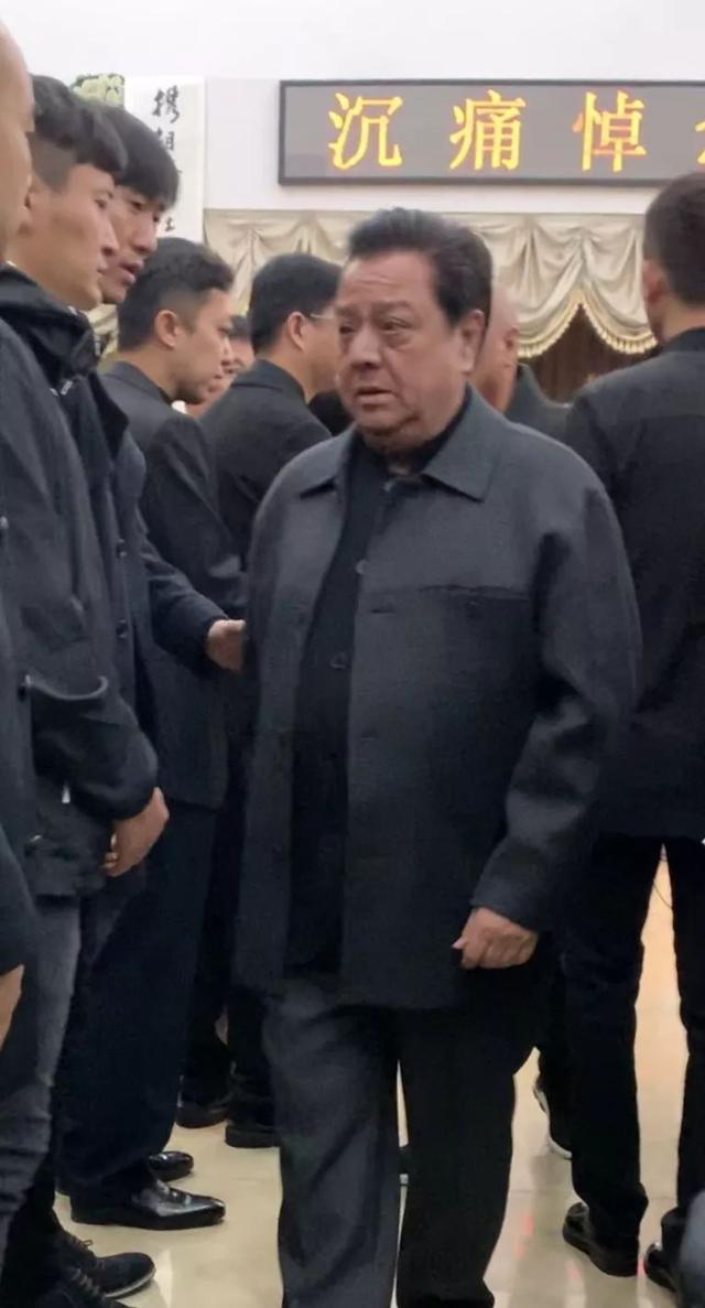 刚刚,师胜杰追悼会在哈尔滨举行,李金斗,常远,李菁等现场告别