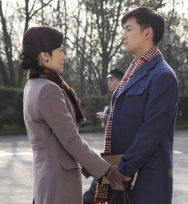 《伪装者》之明镜:一个孤独到极致的女人