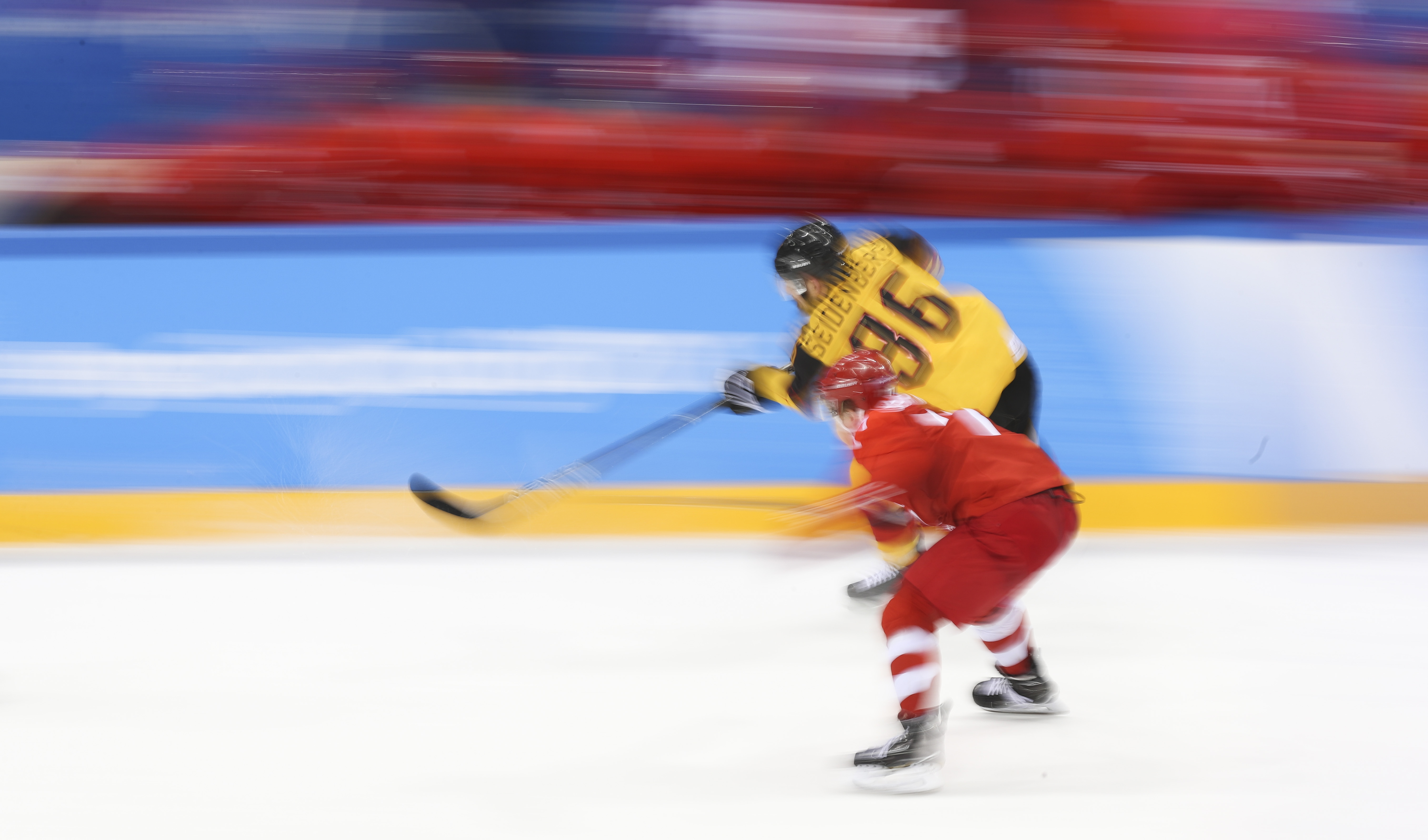 (冬奥会)(47)冰球——男子决赛:俄罗斯奥林匹克选手夺冠