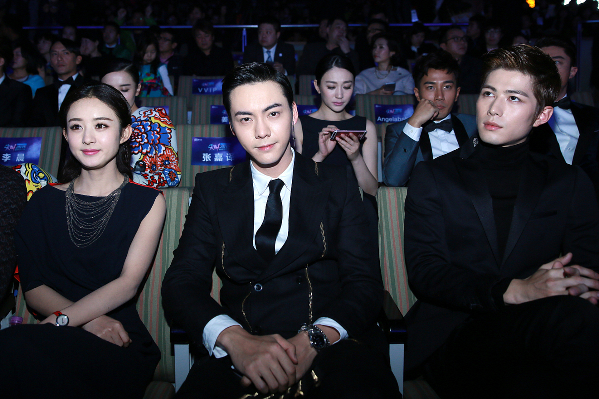 赵丽颖和陈伟霆同框,颖宝甜美可爱!陈伟霆第一张,帅气十足!