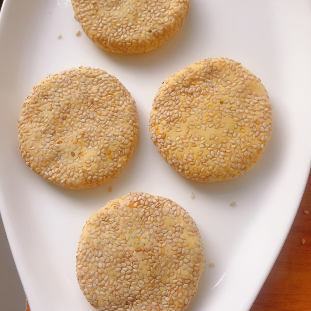 豆沙南瓜饼,软糯香甜,咬一口酥脆感十足