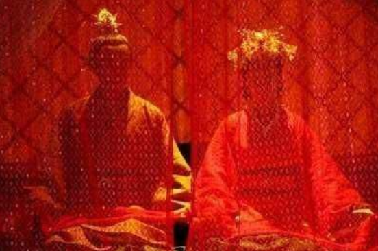 古代男人纳妾"洞房时"正妻和丫鬟还得在旁边?原因让人流鼻血