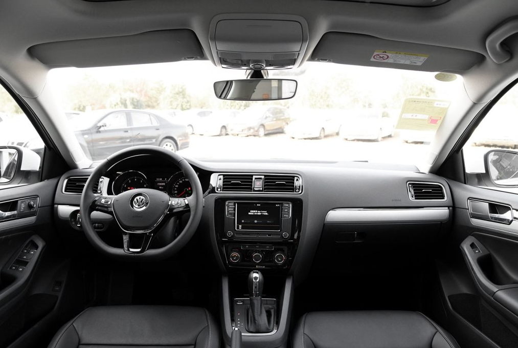 朗逸,速腾和迈腾,这三款车谁更值得入手?对比之后你就明白了