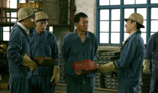 《师傅》是一部催泪局,讲述工人老铁和徒弟之间发生的感人故事!