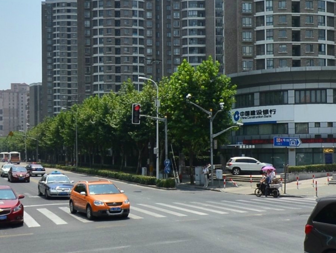 上海轨道交通18号线民生路站杨高中路站的进展:上行盾构已经进场