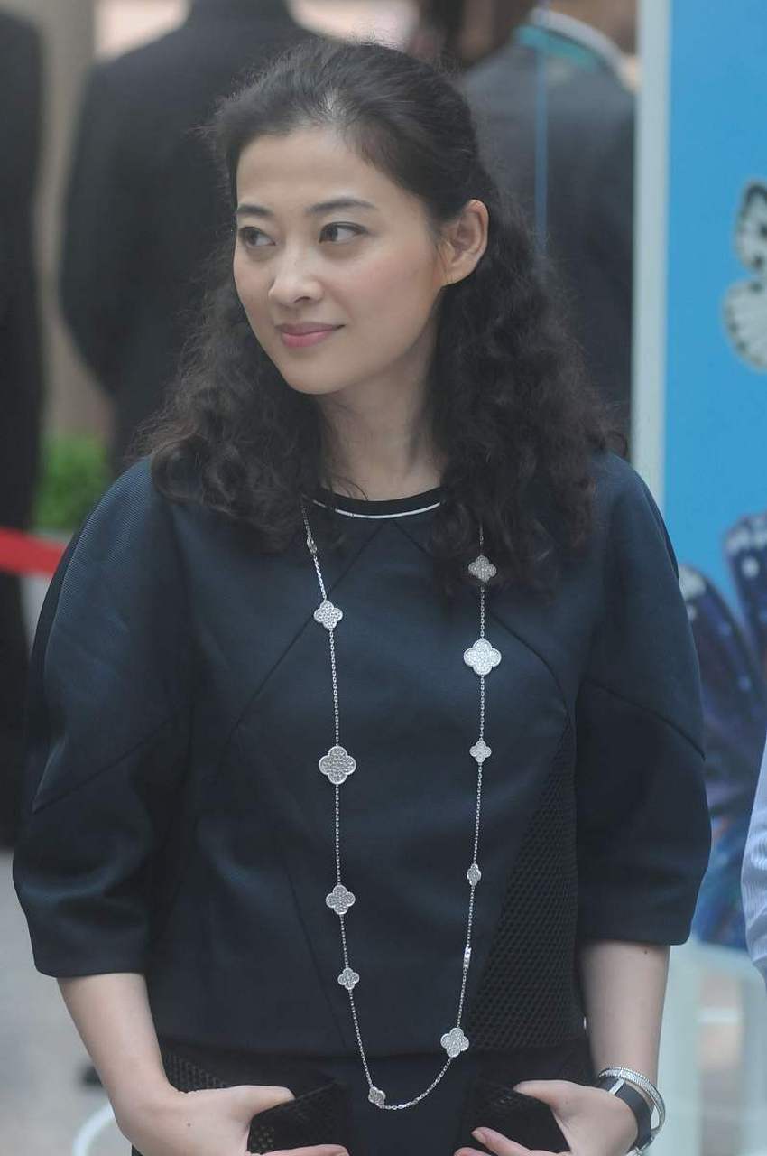 梅婷曾黎马伊琍同框,与5年前在《在远方》剧组3人的合影,有什么变化?