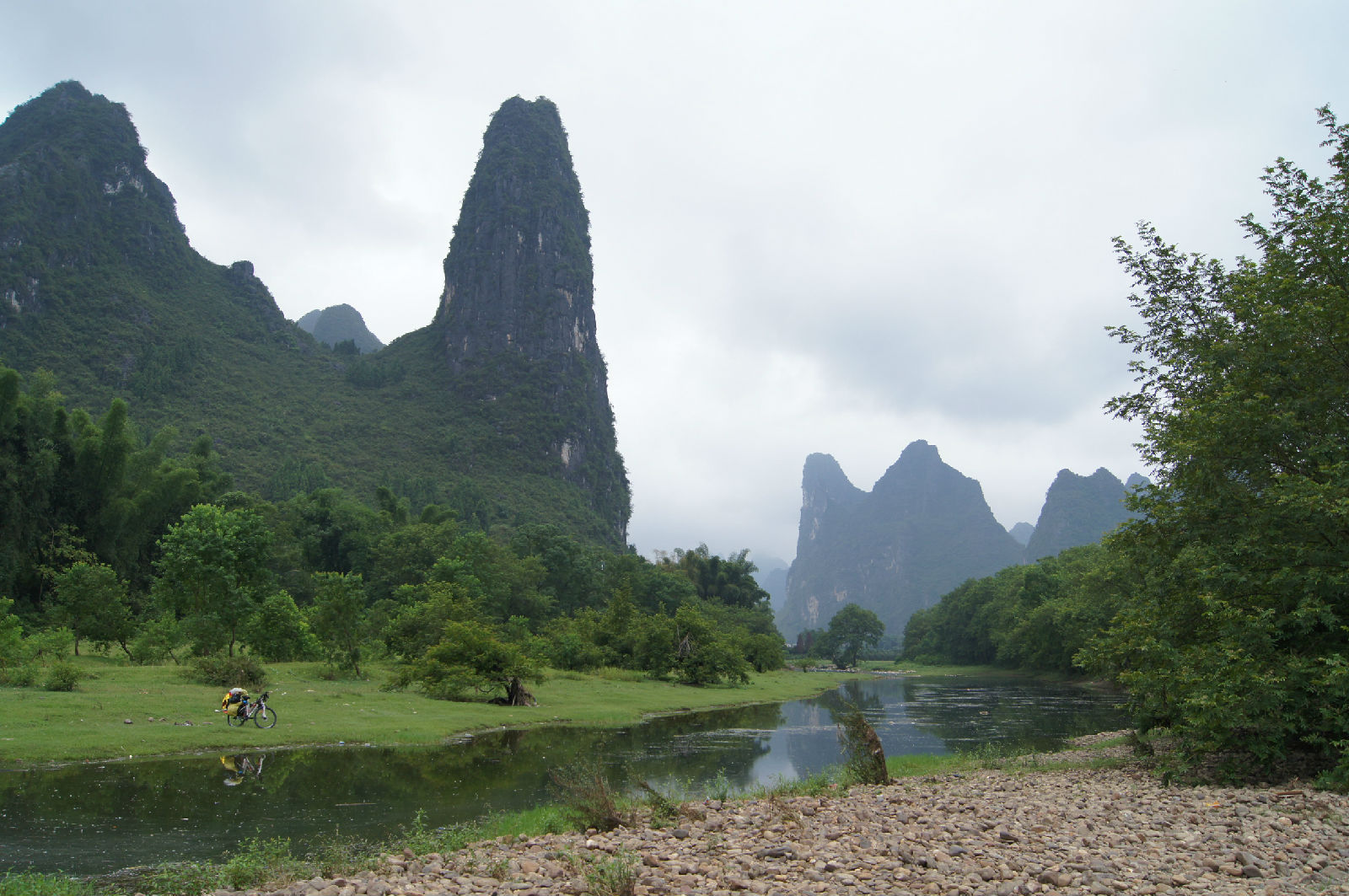 贵港桂平西山风景区,昌江棋子湾…细数那些水质清澈的旅游景点