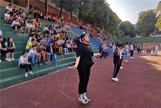 南岳区实验中学伍泗洋图片