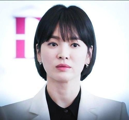 刘涛人脉大盘点|刘亦菲,刘涛,这两个刘姓女明星,哪个更美?
