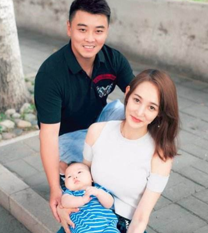 樊振东老婆 妻子图片