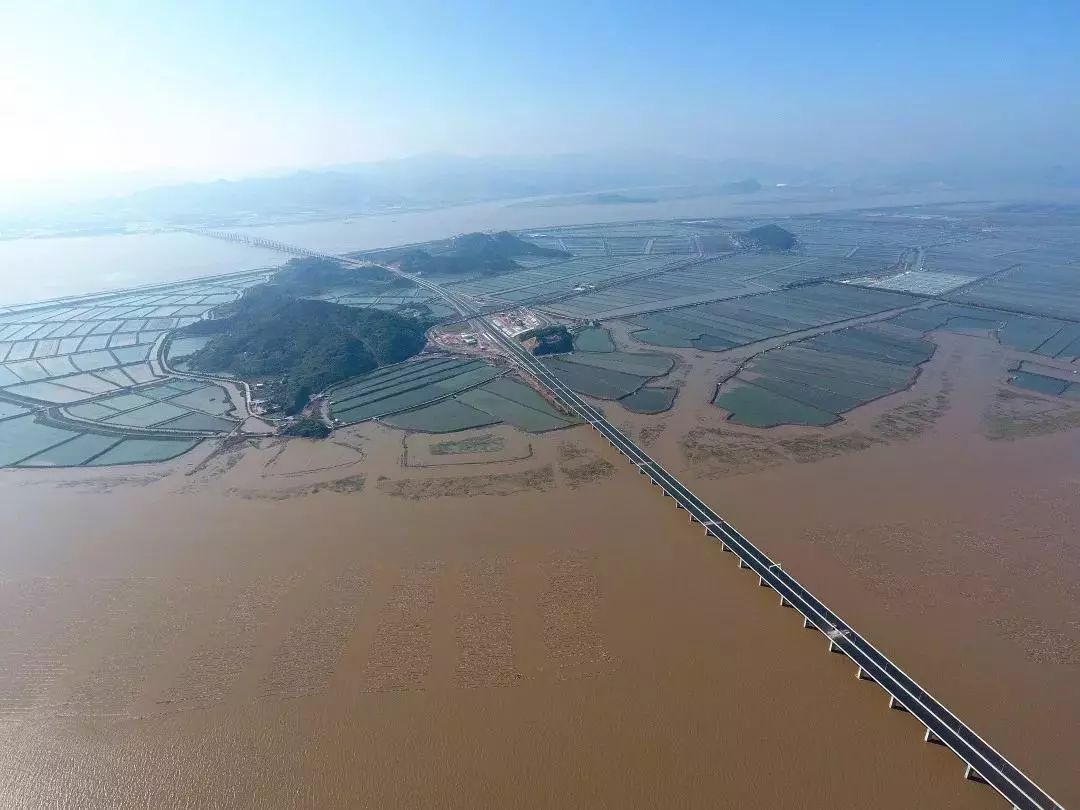 震撼!沿海高速即将通车,先来一睹为快