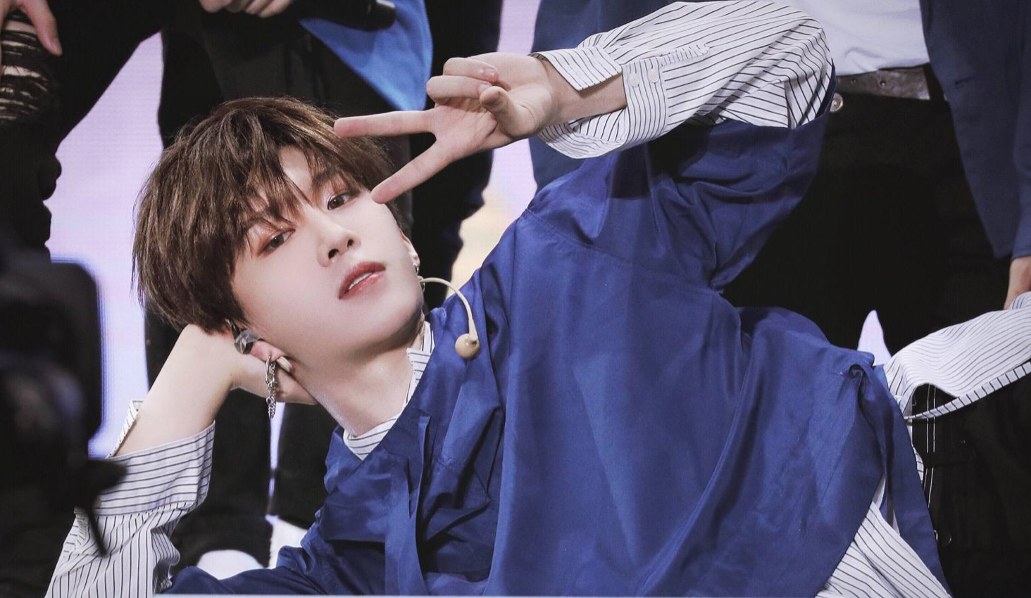 学渣遇到学霸?范丞丞与易烊千玺同框聊"学习",对话颇为好笑