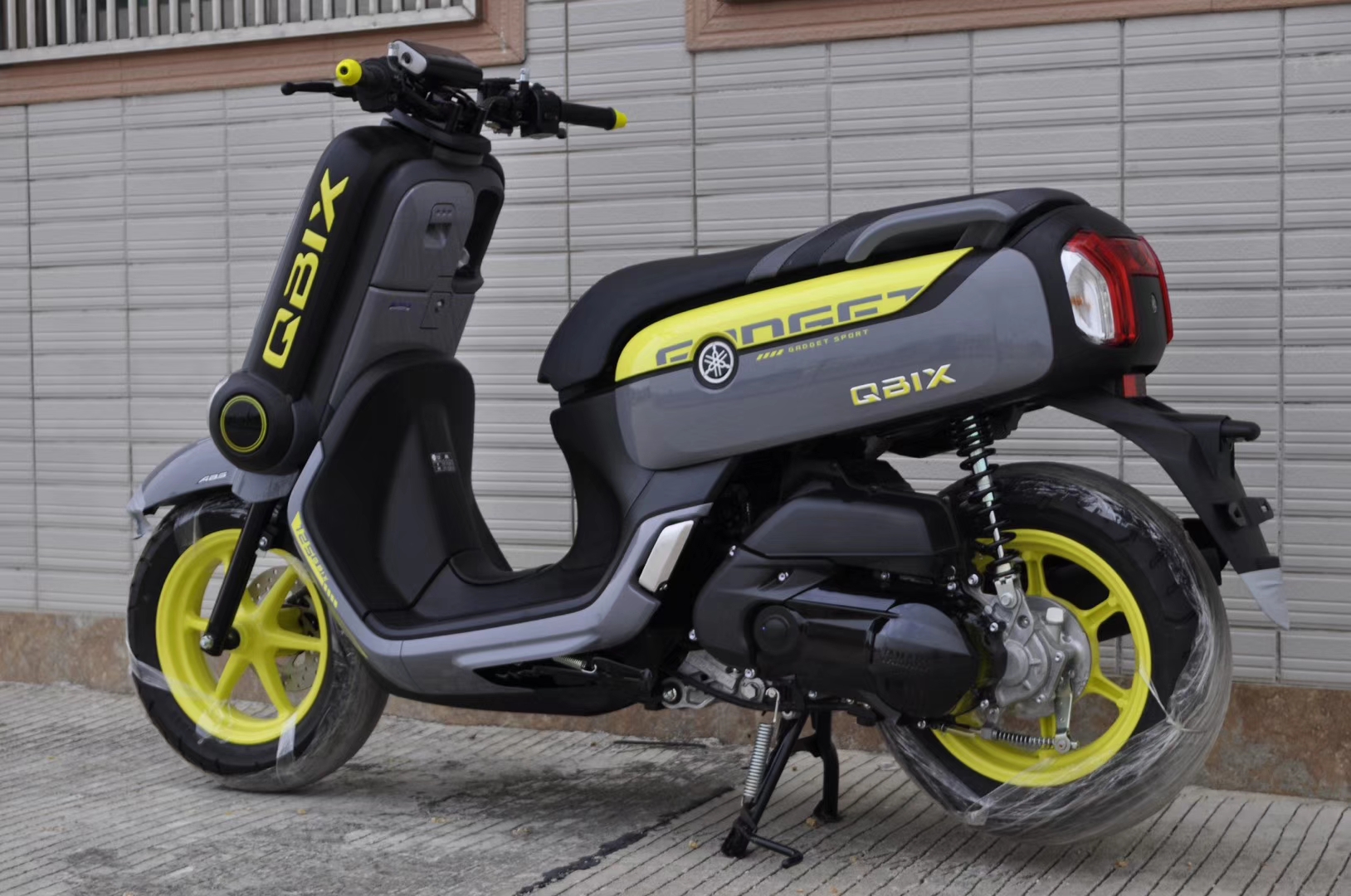 实拍雅马哈qbix 125,颜值真心高!