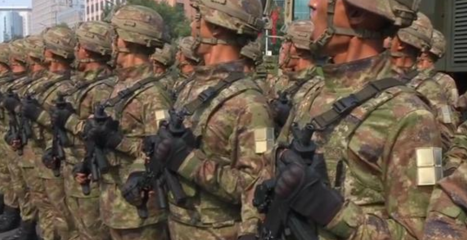 全地形迷彩和解放军新式迷彩,哪一种类型更符合实战需求?