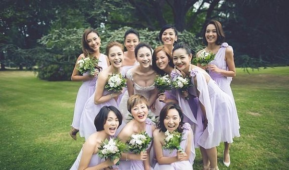 女星紫衣伴娘服,最美的是神仙姐姐,baby的伴娘服最心机