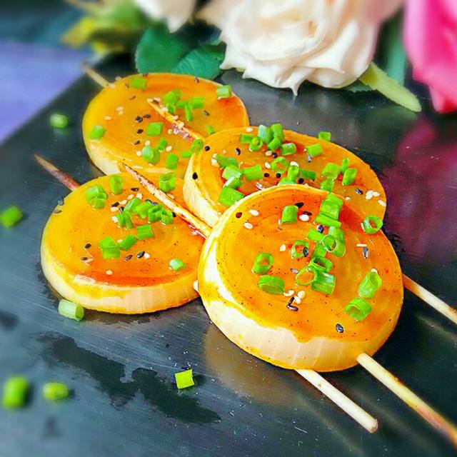 香辣烤洋葱,洋葱也能烤的特别好吃,秘诀就在这