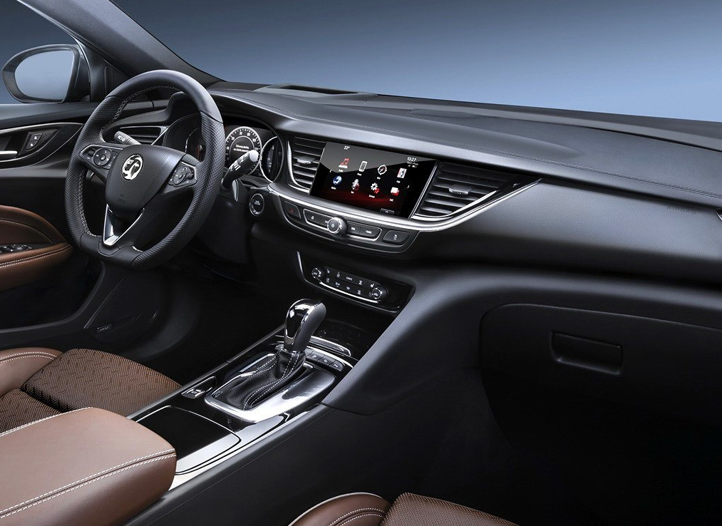 沃克斯豪尔insignia,时尚的外观设计,颜值极靠前,非常实用