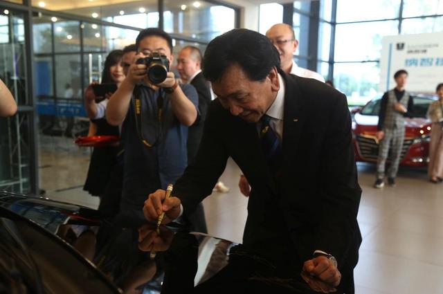 吴经国莅临纳智捷参访交流 传递奥林匹克精神