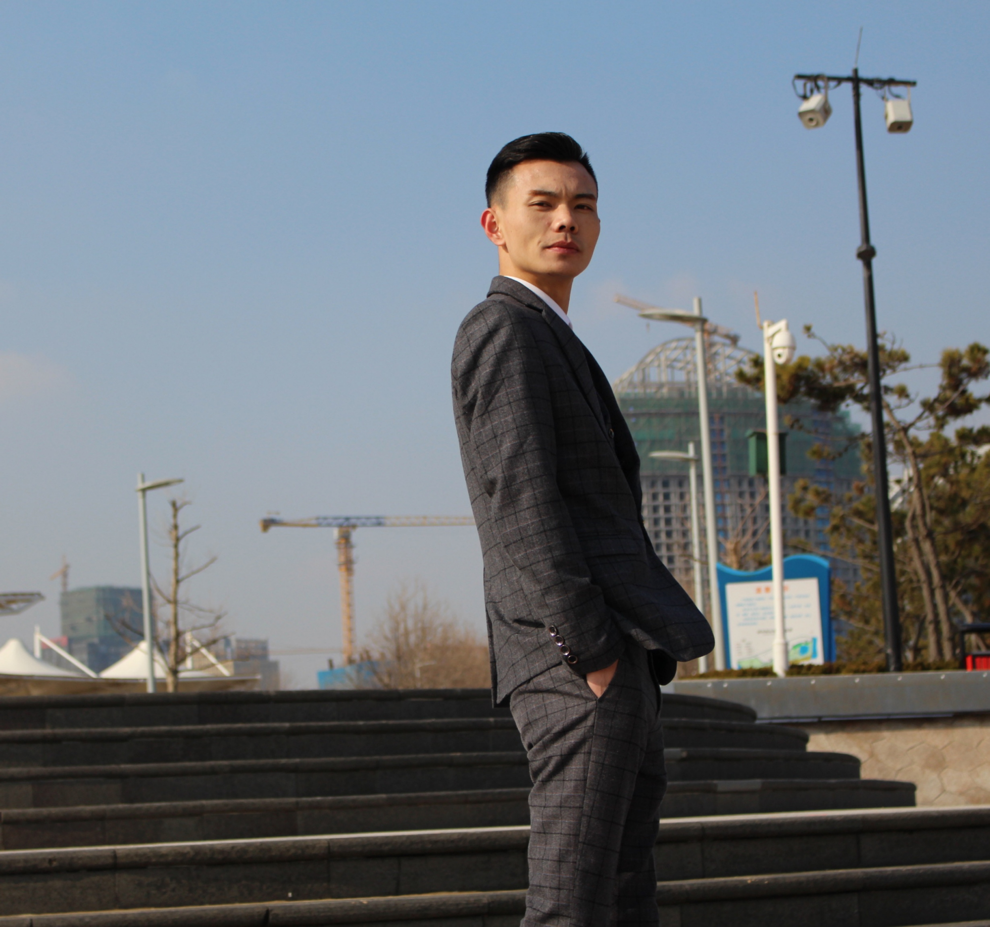 赵一鸣《无限细节,无限深入》