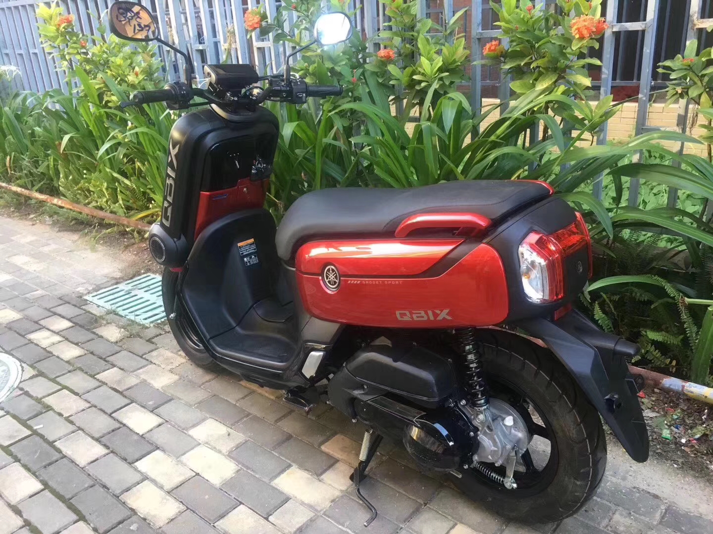 实拍雅马哈踏板车qbix 125!