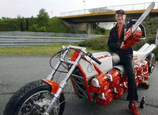 本想24缸的摩托已经够逆天的,结果还有一辆比它更猛的