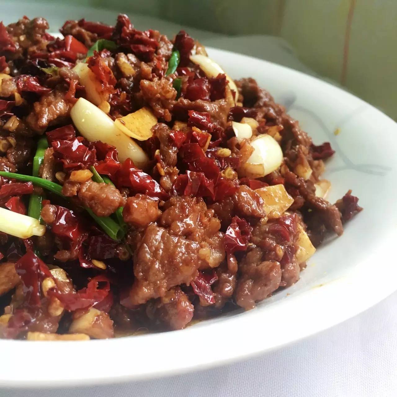 方便快速的生爆牛肉做法,好吃有滋有味,一分钟就能做好