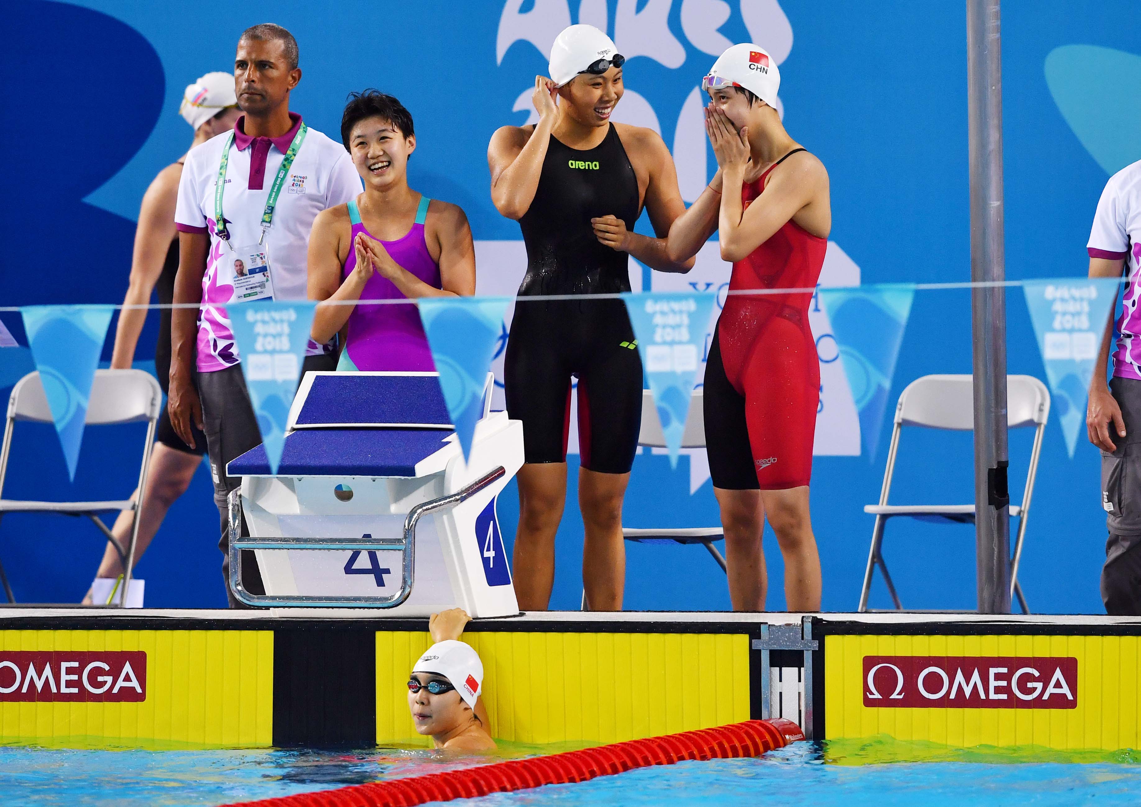 游泳——中国队获得女子4x100混合泳接力冠军