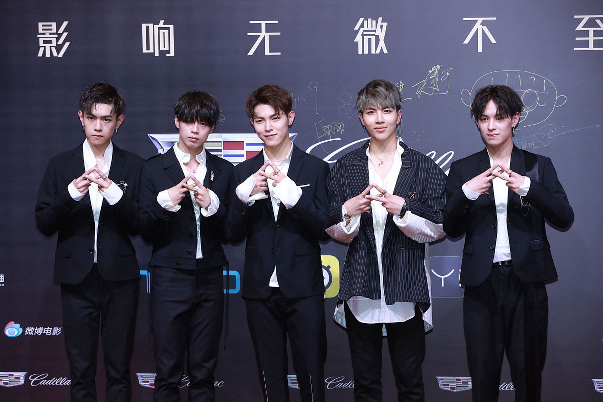 明星的时装周行程:#优质短图文计划# 陈立农,许广汉,蔡徐坤,肖战,周迅