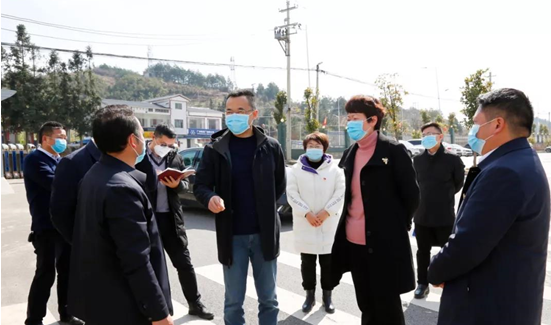 罗桂荣到长顺督导调研新冠肺炎疫情防控,脱贫攻坚及企业复工复产工作