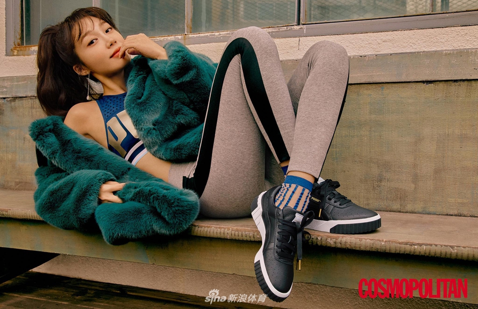 韩国女团a-pink成员郑恩地为某时装杂志最新一期拍摄的一组照片近日在