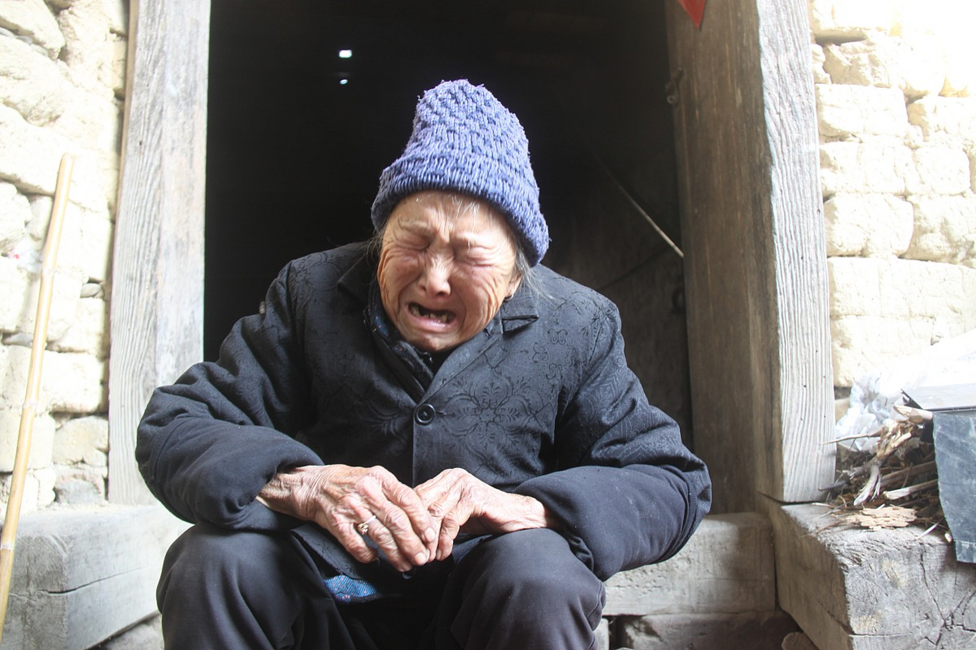我隐约的感觉到,我的老年生活会很凄凉.