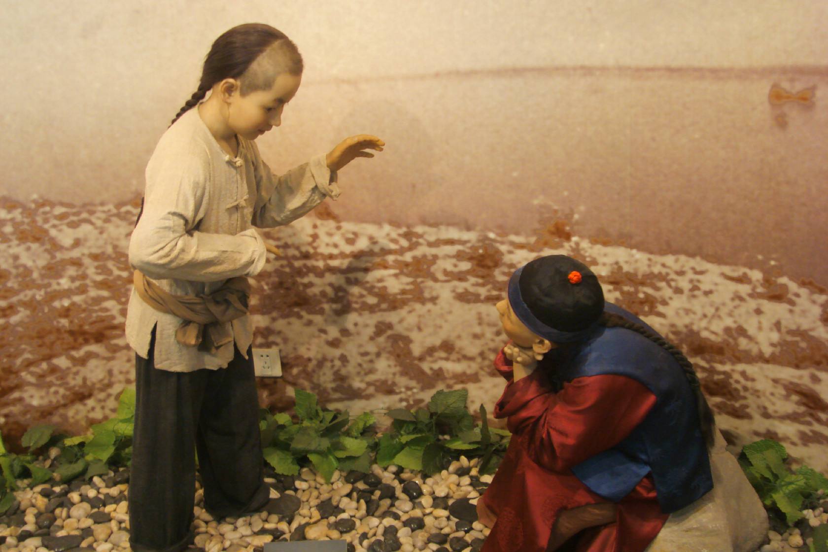 鲁迅少年时的玩伴"闰土"晚年因没钱治病逝世,子女后代如何?