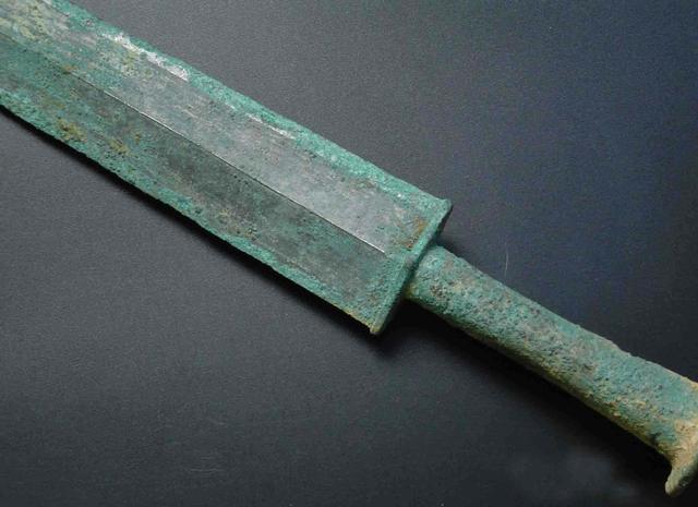 这些古代兵器杀不死人,拿来战斗等于白白送死,却被人们争相抢夺