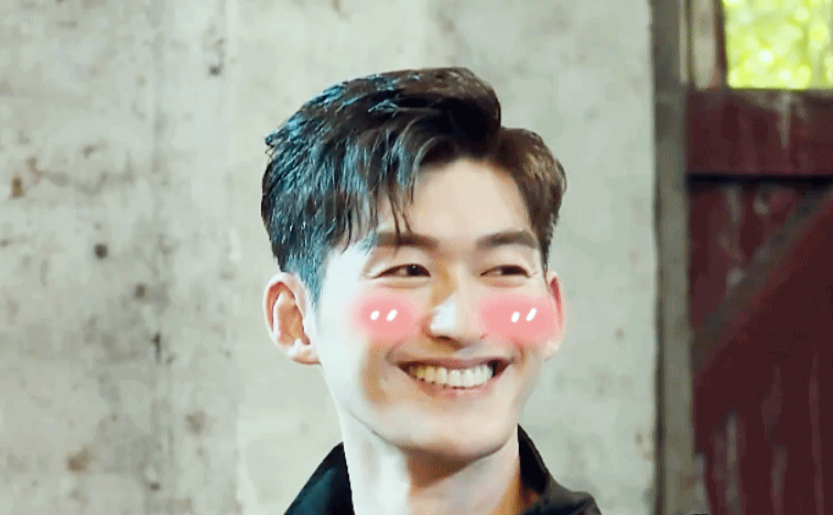 张翰不愧是艾利斯顿商学院"毕业" 上能承包鱼塘 下可砍价推销