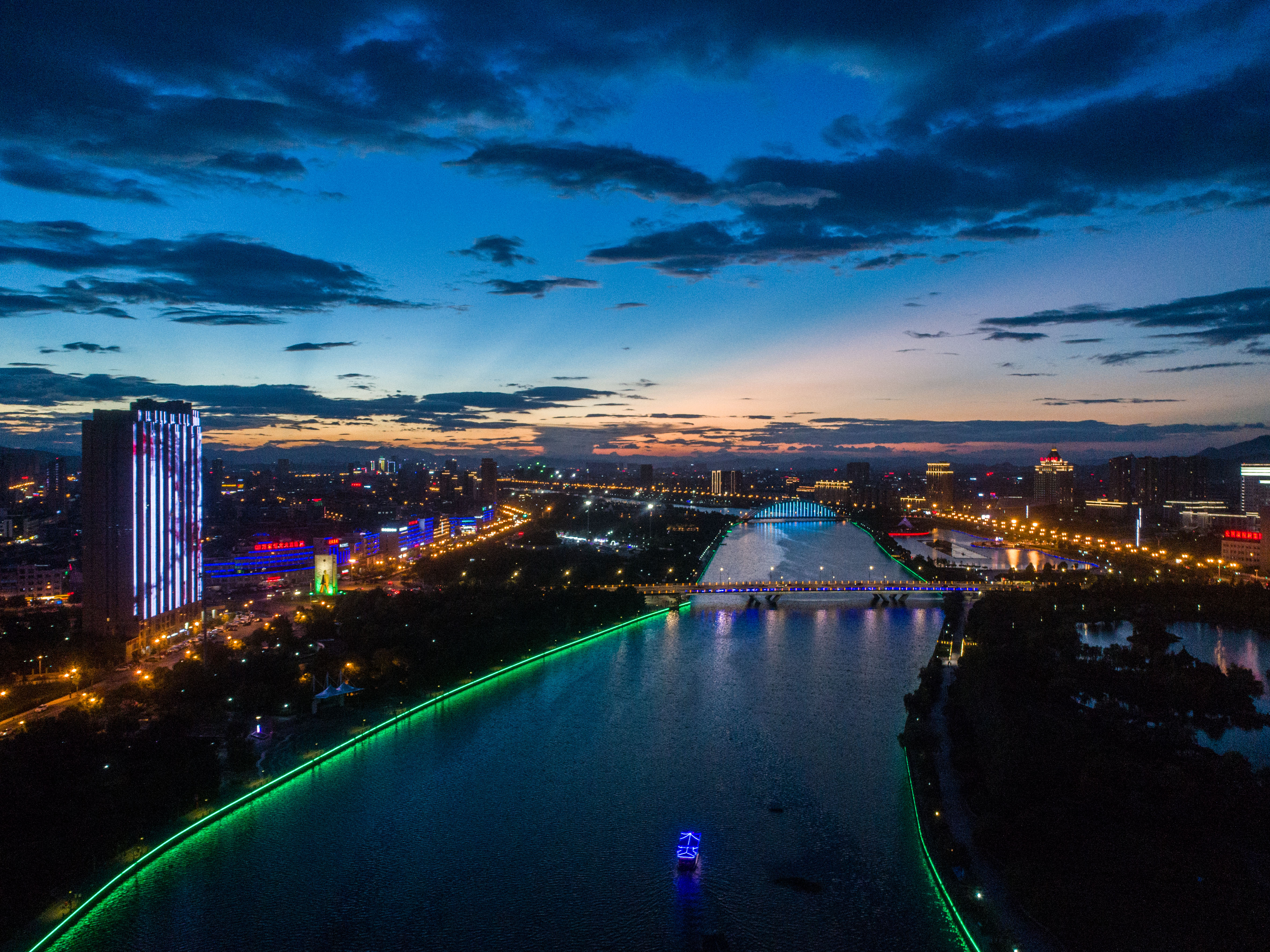 东阳江夜景图片