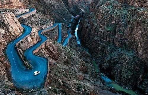 中国最危险的4条公路,15个月毁车147辆,号称"死亡之坡"