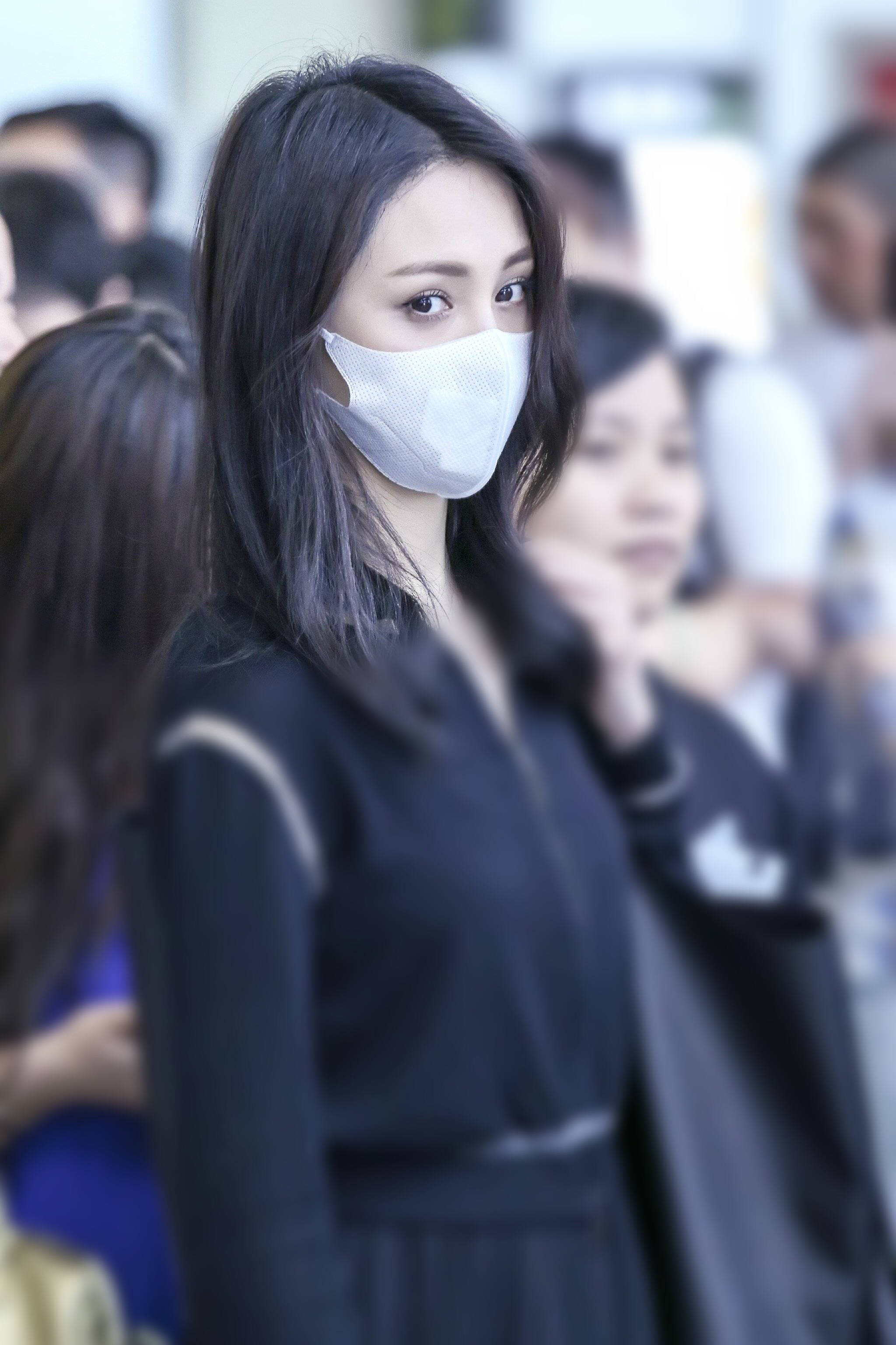 明星机场合集:九人全戴口罩,不看我的名字提示你能认出来吗