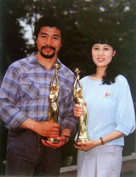 他是《高山下的花环》梁三喜,与盖克演银幕情侣,试镜李向阳被否