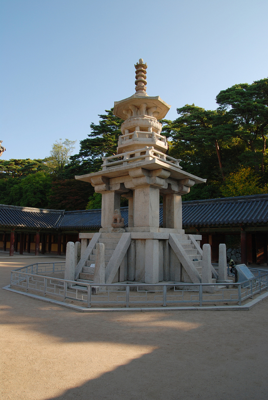 78一开始听到"天隆寺塔林"这几个字,我就有点好奇,心想这到底是个啥