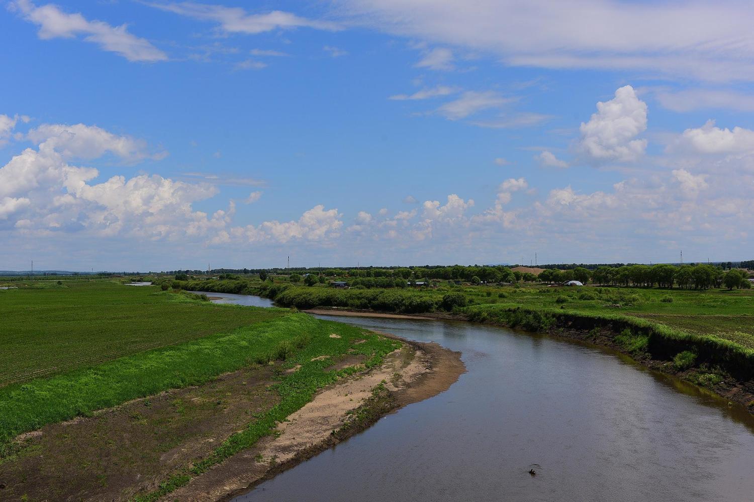我国东北一条较大的无尾河,有源头却没源尾,是当地最大内陆河
