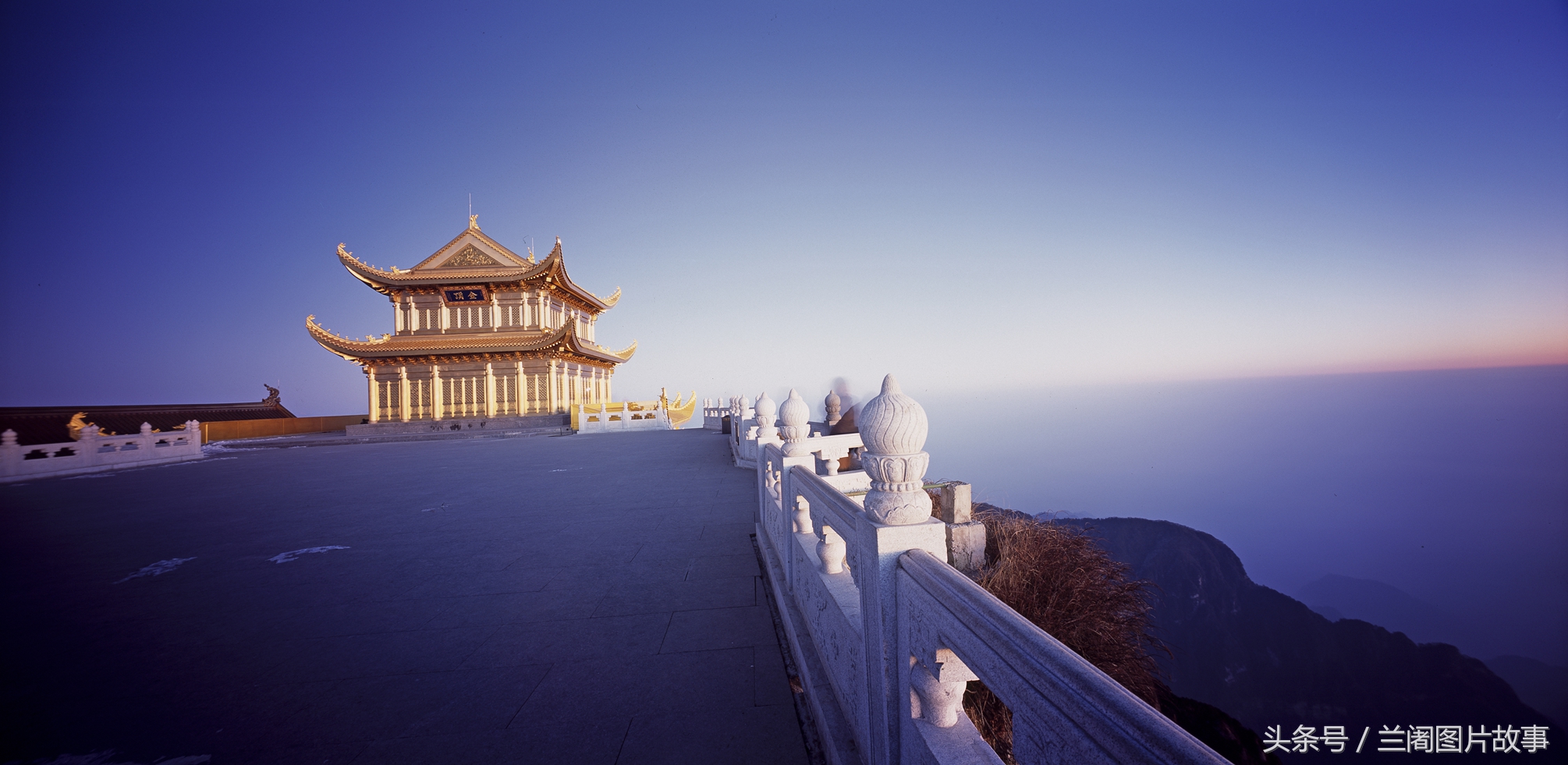 8张照片,带你看看最美的峨眉山!这样的峨眉山,你见过吗?