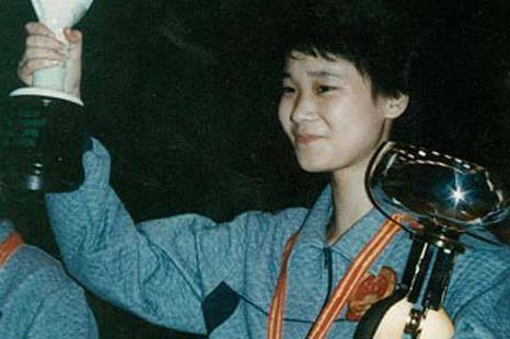 陈子荷:三夺世界冠军的福建天才,奥运决赛不敌邓亚萍后出国打球