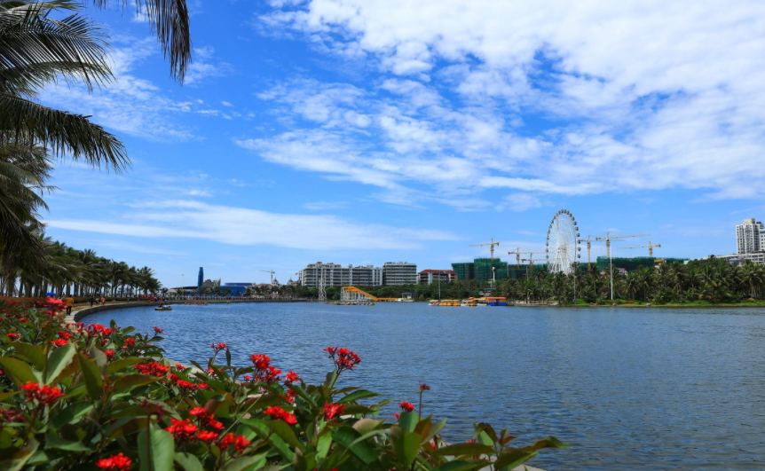 旅游:湛江海滨公园,富有亚热带海洋风光,被称为湛江的城市客厅