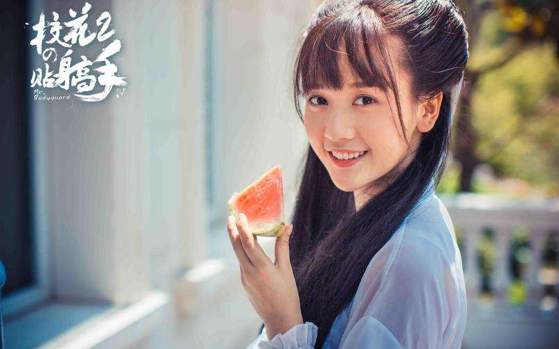 精彩内容:这些小女生,都没见过方平,可看过方平的照片,加上听到方圆喊