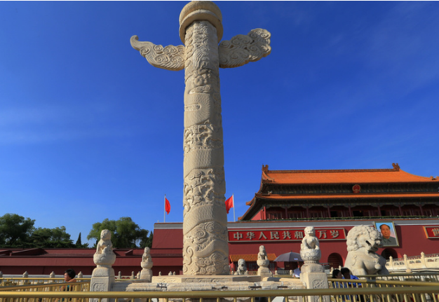 天安门石柱上,石犼方向不同,寓意也不同,看完明白了它的重要性